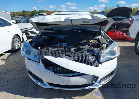 2014 Buick Regal Turbo/E-Assist Premium I z USA, uszkodzony, nr VIN 2G4GN5EX1E9167723